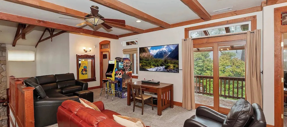 Matterhorn Peak Lodge – Upscale Mountain Escape, 北岸 — 照片 1