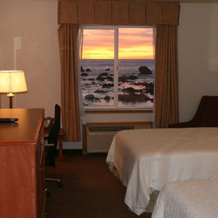 Hampton Inn & Suites Crescent Cty, 克雷森特城 — 照片 2