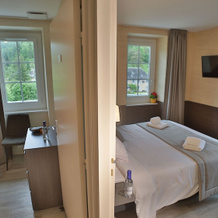 Logis Hotel - L'Hôtel Des Bains, 萨勒拉苏尔斯 — 照片 2