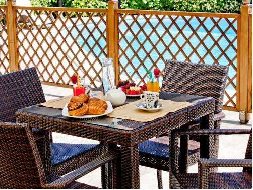 Residence La Guirita, Торторето — фото 1