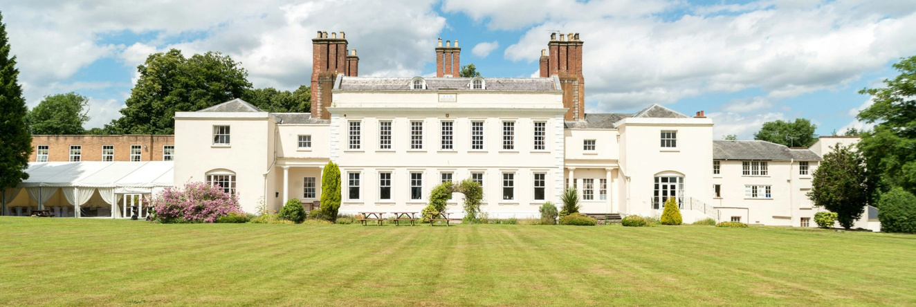 Haughton Hall, 希夫纳尔 — 照片 1
