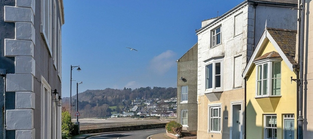 Apartment in Beaumaris Near the Coastline, 博马里斯 — 照片 1