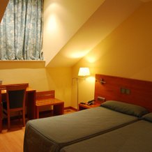 Hotel Mieres Del Camino, Мьерес-дель-Камино — фото 2