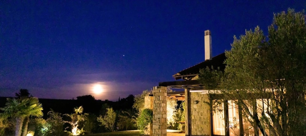 Inuit I Luxury Pool Villa, Sani — photo 1