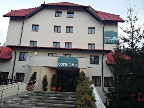 Hotel Cota O Mie, Мороени — фото 1