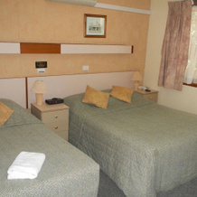 Young Goldrush Motel, 扬 — 照片 5