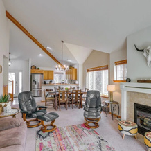 Idyllic Redmond Townhome W/ Furnished Deck!, Редмонд — фото 4