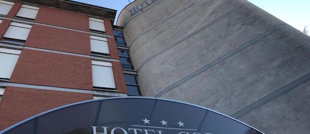 Hotel Cora, Carate Brianza — photo 1