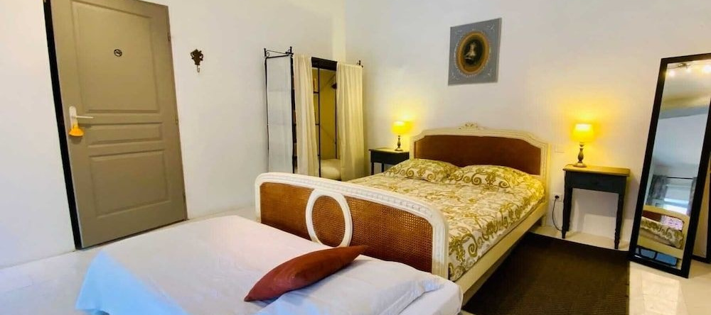 Logement Touristique Villa Eugénie, 莱济尼昂-科尔比埃 — 照片 1