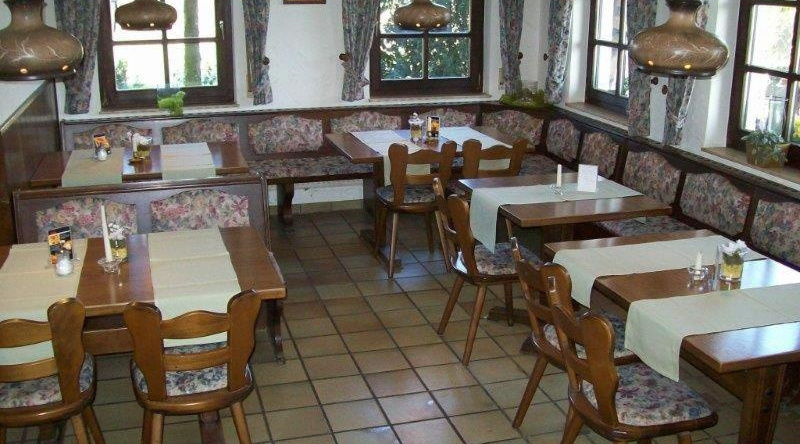 Gasthaus Hinterländer Schweiz, 格拉登巴赫 — 照片 1