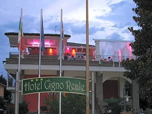 Hotel Cigno Reale, Роло — фото 1