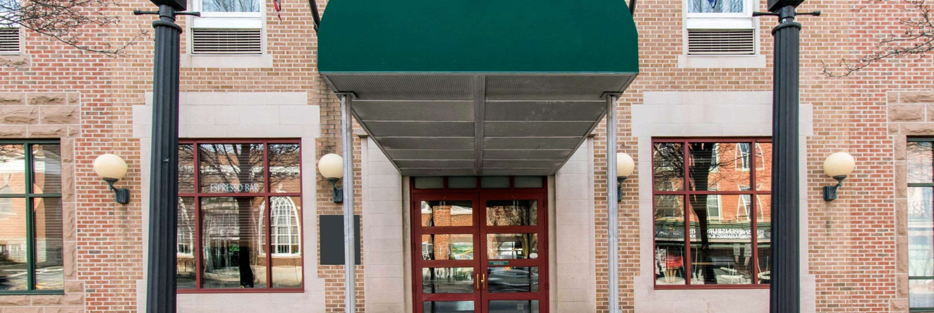 University Hotel & Suites Shippensburg, Trademark by Wyndham, 希彭斯堡 — 照片 1