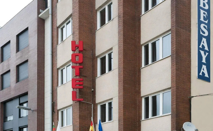 Hotel Besaya, Торрелавега — фото 1