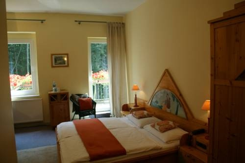 Landhotel & Gasthof Forsthaus, Annaberg-Buchholz — photo 1