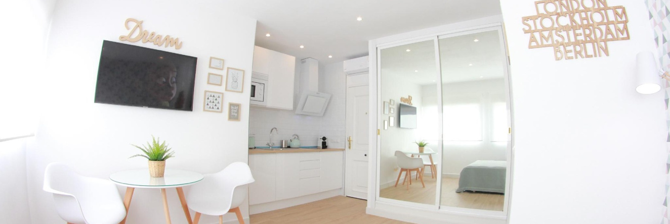 New, Modern & Central Studio Torremolinos, 托雷莫利诺斯 — 照片 1