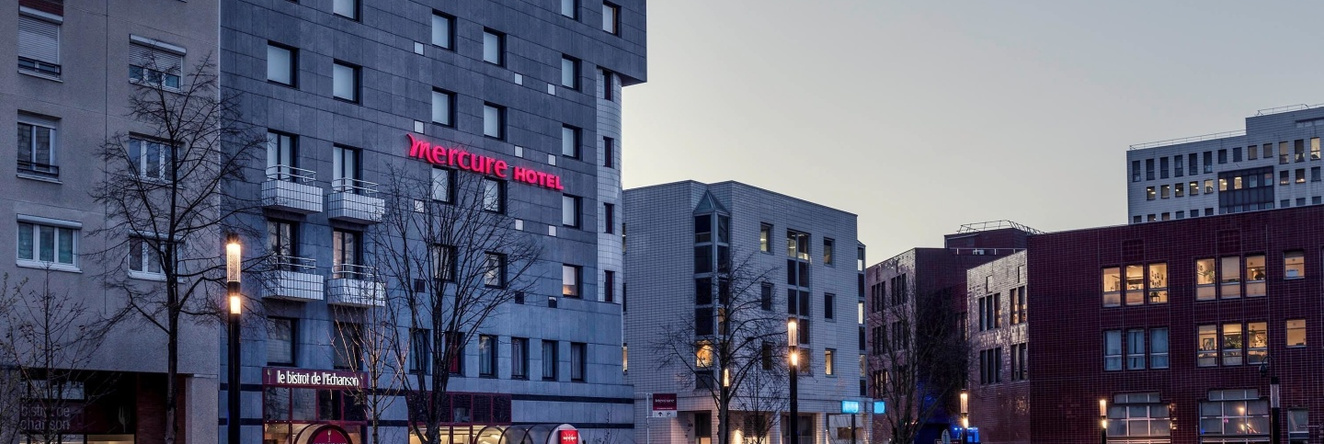 Hotel Mercure Saint Quentin En Yvelines Centre, Монтиньи ле Бретоне — фото 1