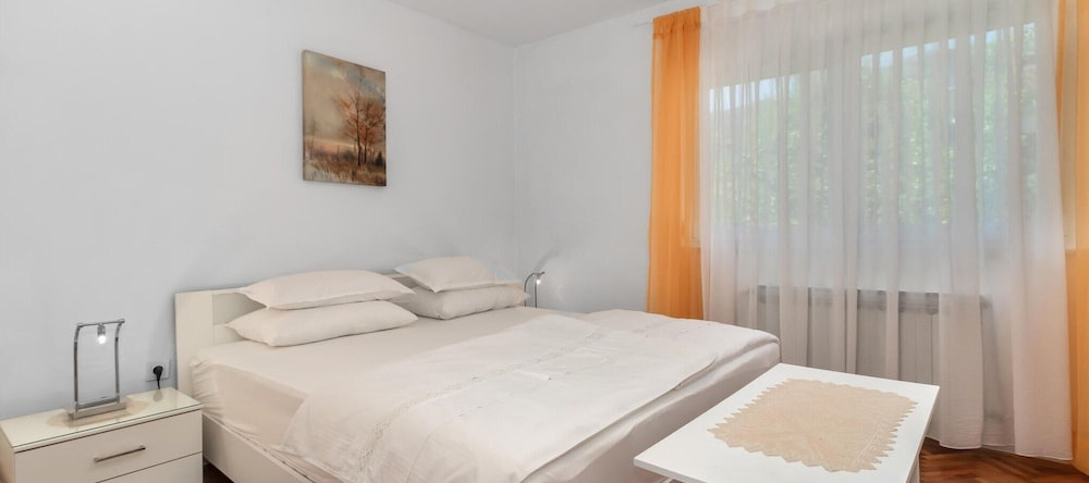 Amazing Home in Tribalj With Wifi and 2 Bedrooms, 特里巴尔 — 照片 1