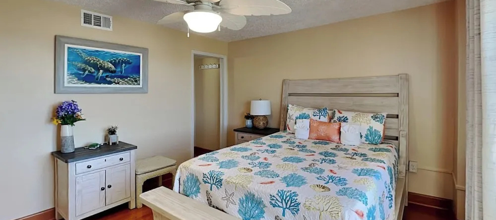 Oceanfront Penthouse #11B by Distinctive Beach Rentals, Ormond-by-the-Sea — photo 1