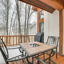 Slopeside Boyne Mtn Resort Condo w/ Deck!, 博因福尔斯 — 照片 5
