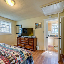 Ski & Hike/Shared Hot Tub: Cozy Whittier Retreat!, Уитиер — фото 3