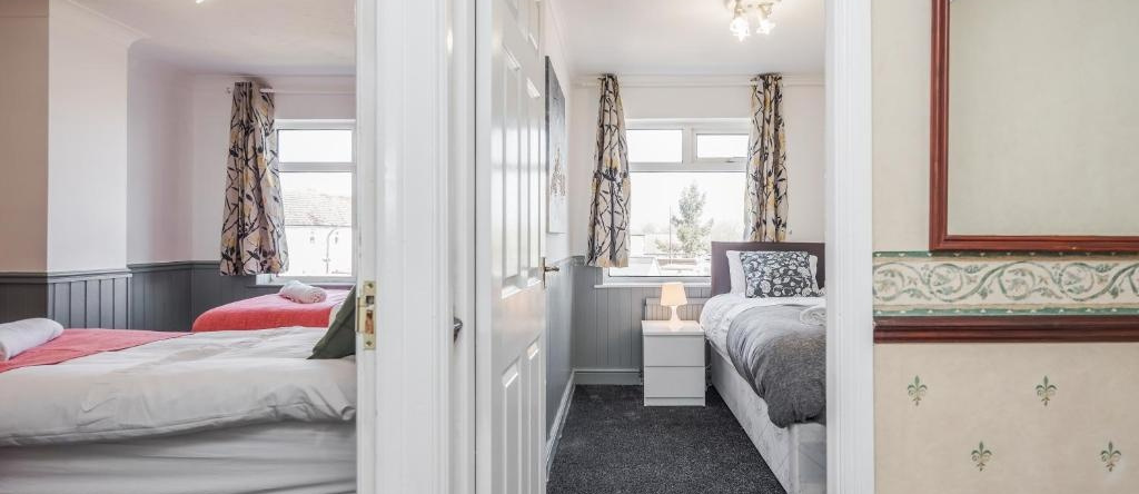 Tms Spacious 3-Bed House! Tilbury! Free Parking!, Тилбери — фото 1