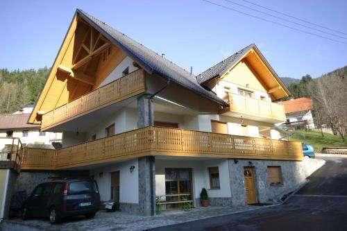 Apartment Karmen, Краньска-Гора — фото 1
