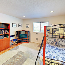 5870 Cloverdale - 4 Br Home, Tierra Del Mar — photo 2