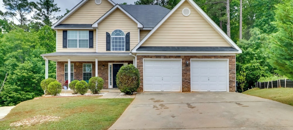 Suburban Atlanta Vacation Home - 20 Mi To Downtown, Юнион-Сити — фото 1