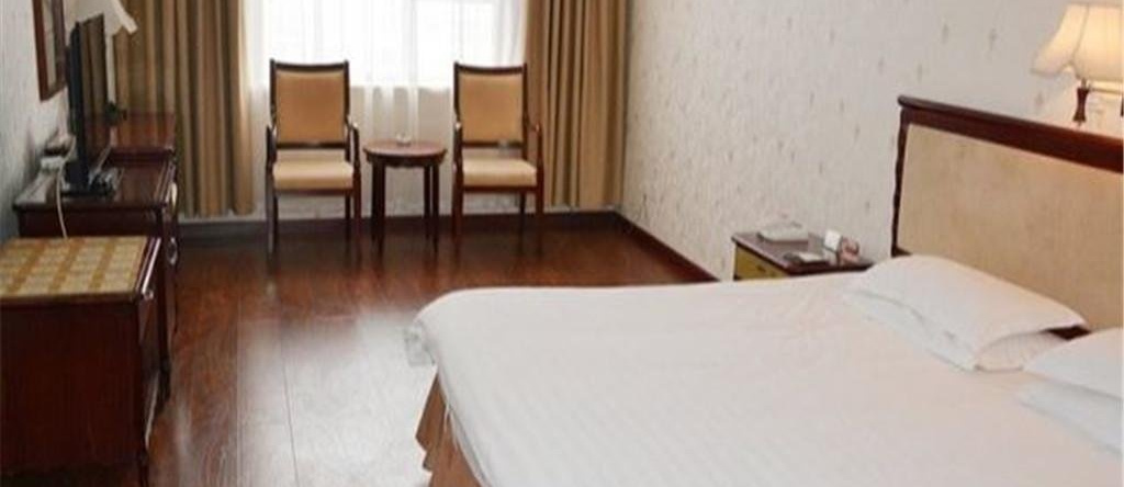 Huifeng Hotel, Тунхуа — фото 1
