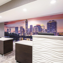 La Quinta Inn & Suites by Wyndham Austin Airport, 奥斯汀 — 照片 2