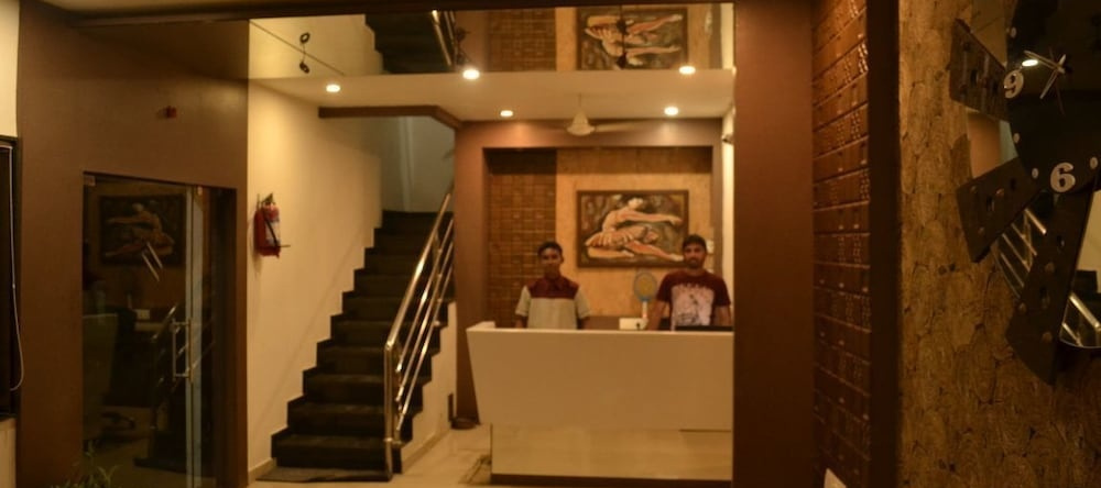 Hotel Safari Lodge, Chimur — photo 1