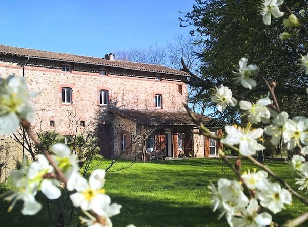 Chambres D'hôtes Domaine Les Fontenelles, La Roche-sur-Yon — photo 1