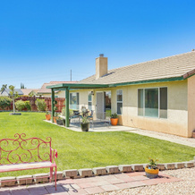 Victorville Home w/ Large Yard & Charcoal Grill!, Victorville — photo 2