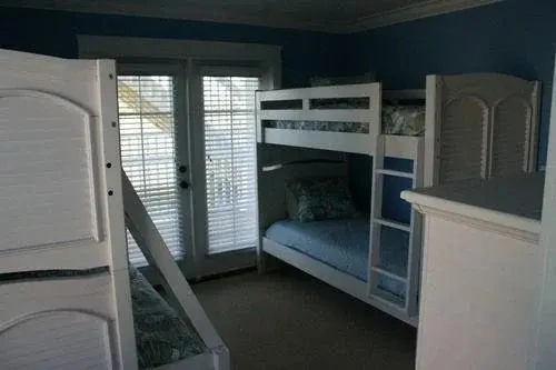 Beach Crew 4 Bedroom Home by RedAwning, 萨普莱 — 照片 1