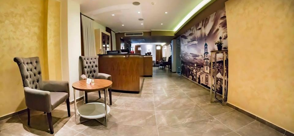 Central Hotel, Fitness and Spa, 文尼察 — 照片 1