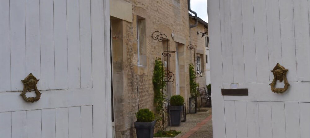 La Maison Des Buis, 法莱斯 — 照片 1