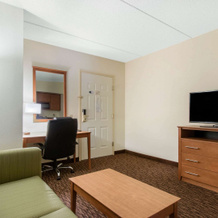 University Hotel & Suites Shippensburg, Trademark by Wyndham, 希彭斯堡 — 照片 3