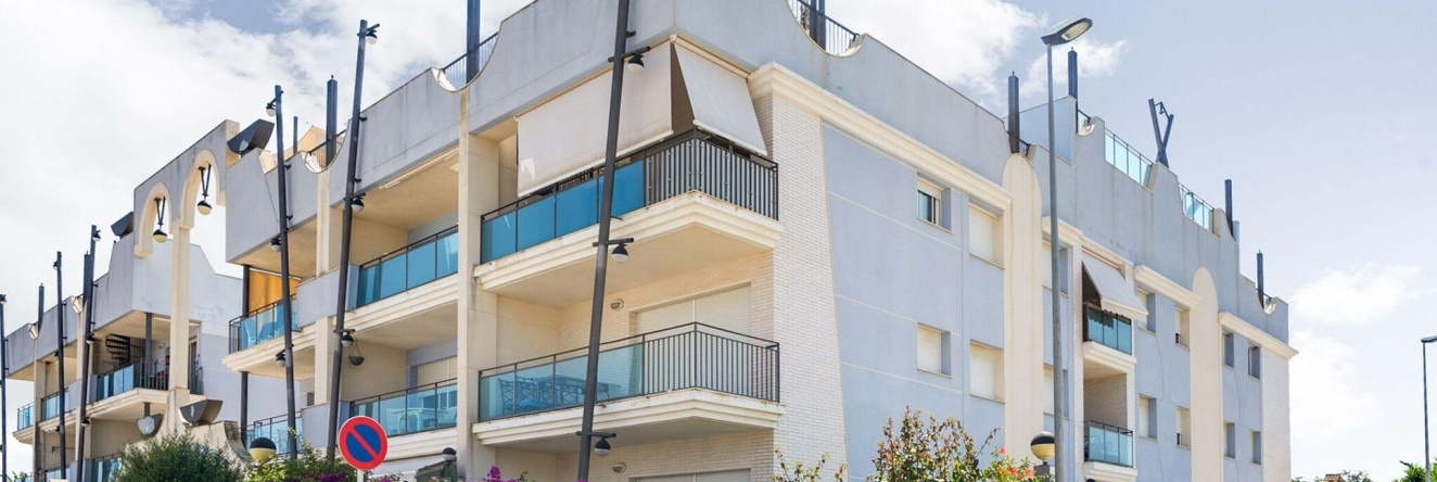 Comfortable Apartment in L'Eucaliptus with Swimming Pool, 安波斯塔 — 照片 1