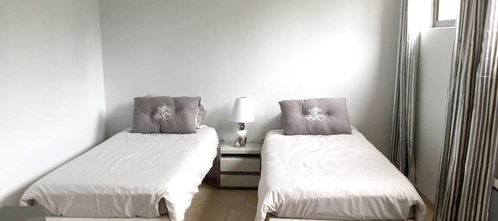 Apartment With 2 Bedrooms in Ingouville, With Enclosed Garden and Wifi, 安古维尔 — 照片 1