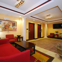 Paradise Inn & Suites, Тованда — фото 2