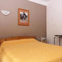 La Touloubre, La Barben — photo 4
