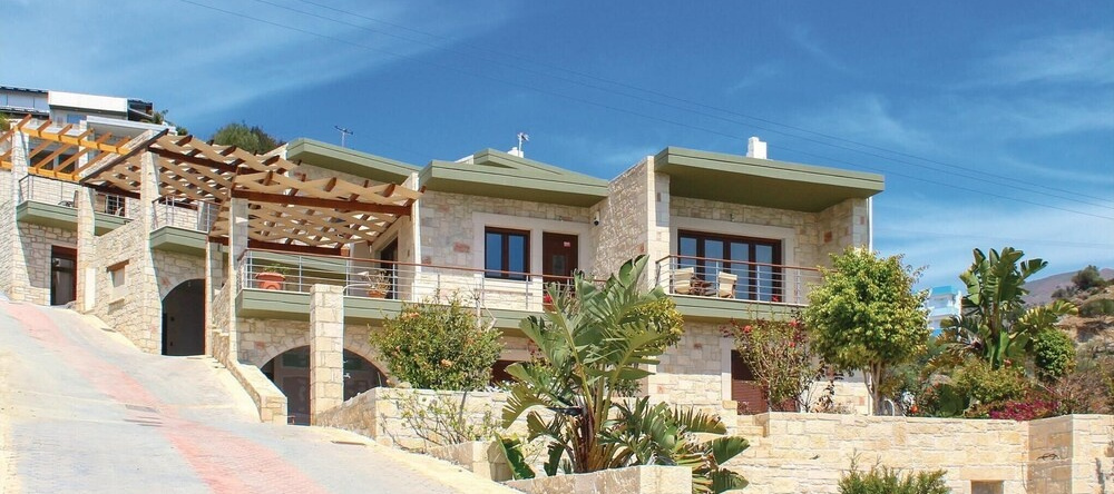 Amazing Home In Heraklion With Wifi And 3 Bedrooms, Кастри — фото 1