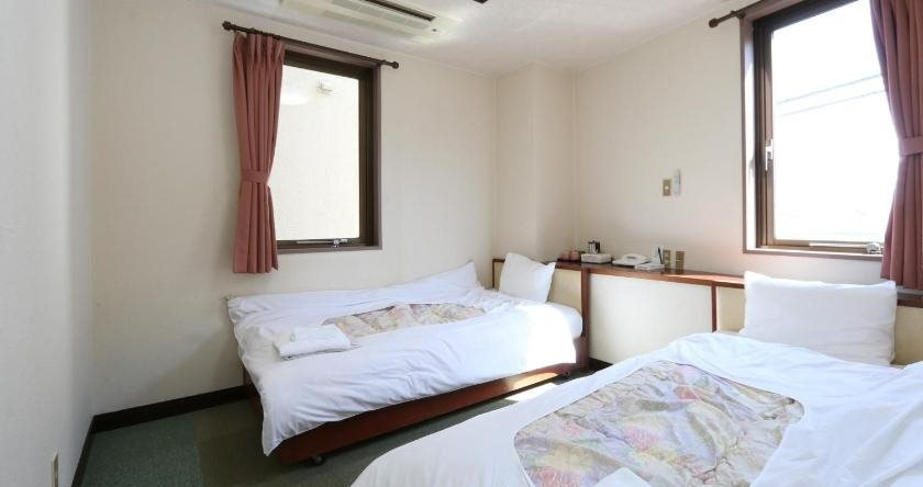 Business Hotel Sansei, 佐伯 — 照片 1