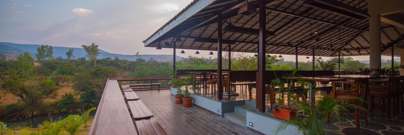 Kyriad Prestige Riverside Amba Ghat by OTHPL, 安巴 — 照片 1