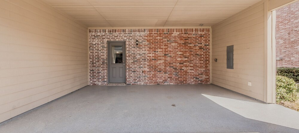 Luxury Townhome Collection GrandPrairie, 大草原城 — 照片 1