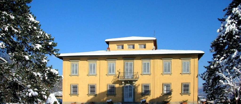 Villa I Delfini, Виккьо — фото 1