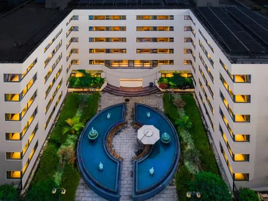 Ruishang Yuejing Jiari Hotel, Lincang — photo 1