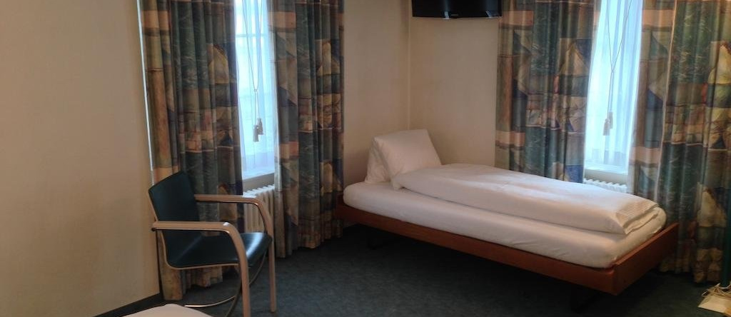 Hotel Engel am Bahnhof, 韦登斯维尔 — 照片 1