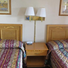 Pine Crest Motor Lodge, Canton — photo 5