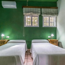 Amazing home in Crdoba with 4 Bedrooms, Private swimming pool and Outdoor swimming pool, 卡尔卡布埃 — 照片 4
